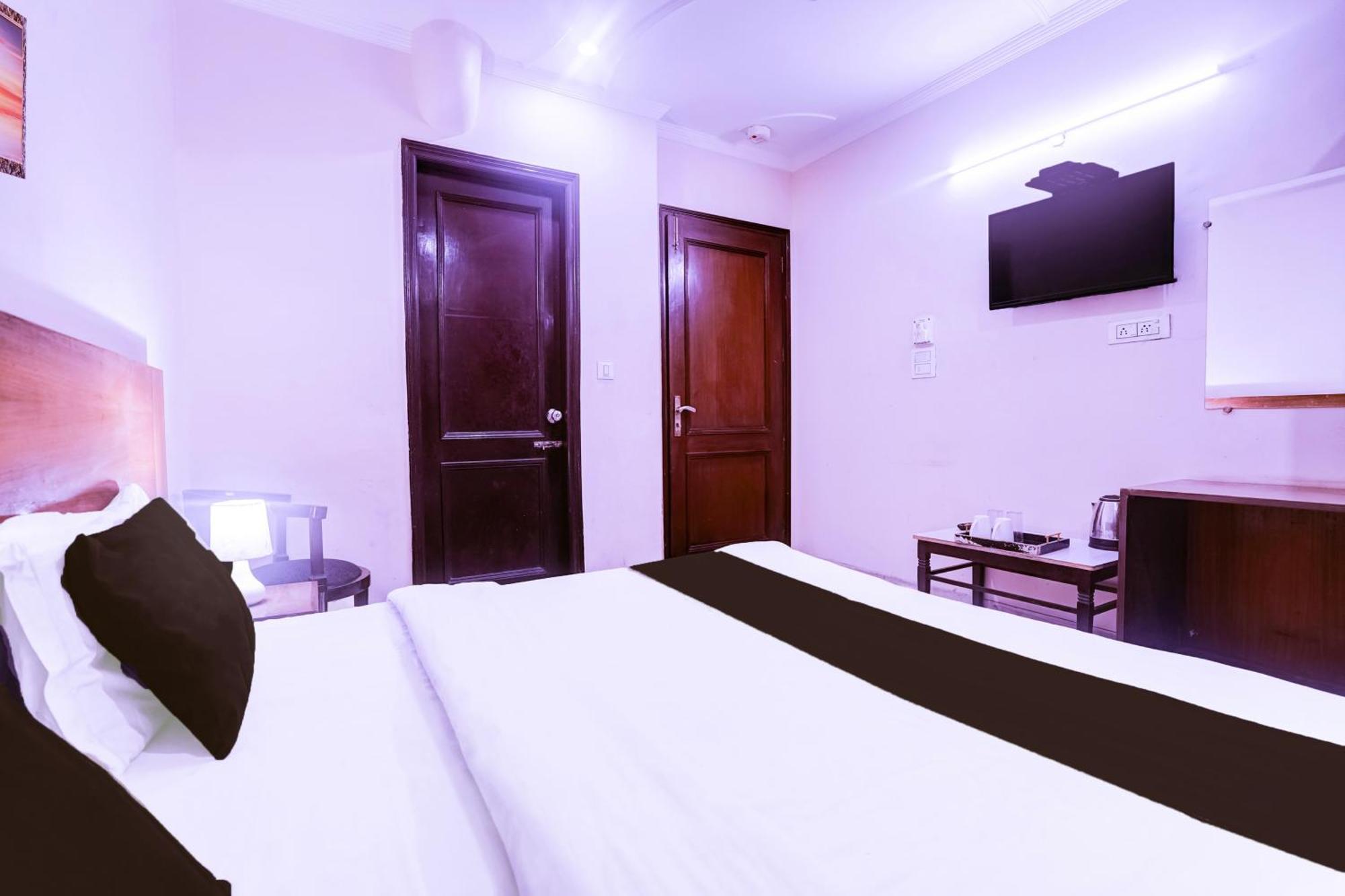 Fabhotel De Gold Нью-Дели Экстерьер фото